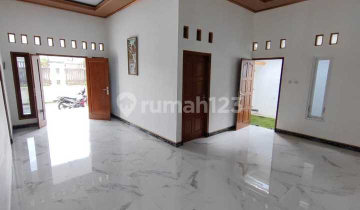 House Near Jec Gedong Kuning Spacious Land 2