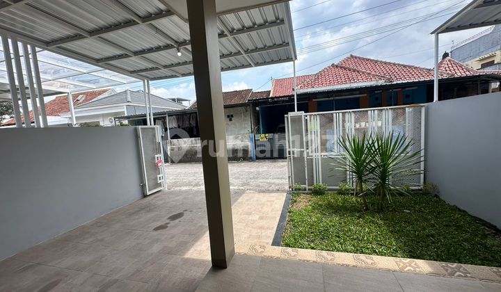 Ready-to-Occupy House in Maguwo, Spacious 1st Floor, Comfortable 2