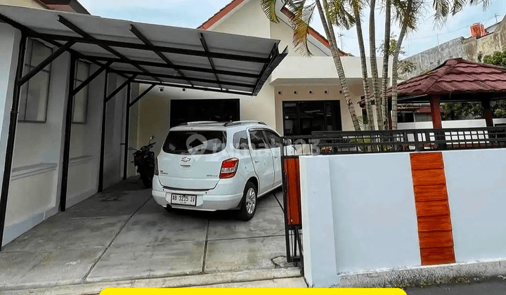 Rumah Dalam Kota Tanah Luas Dekat Kolonel Sugiono