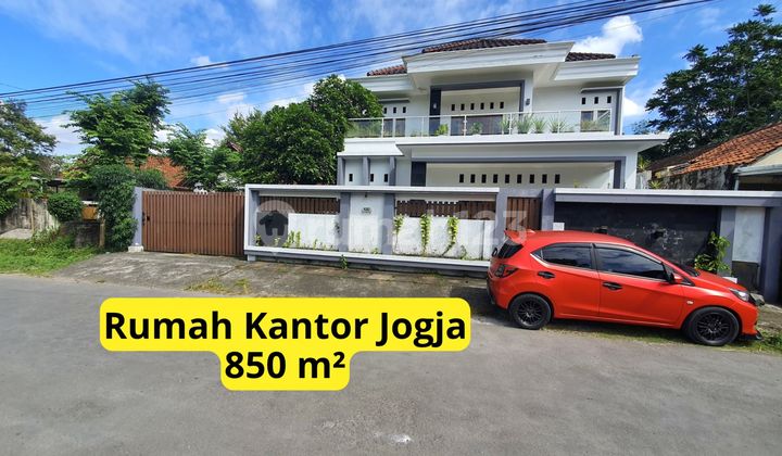 Rumah Kantor Luas 850 Maguwoharjo Sleman