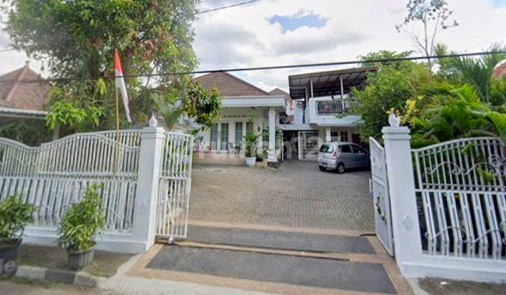 Ruamah Mewah Klasik Dekat Malioboro Jogja