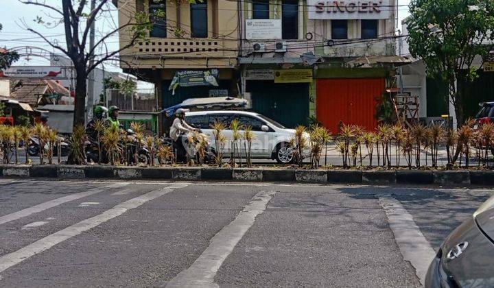 Ruko Hook 3 Lantai Luas Dan Strategis Di Surabaya 2