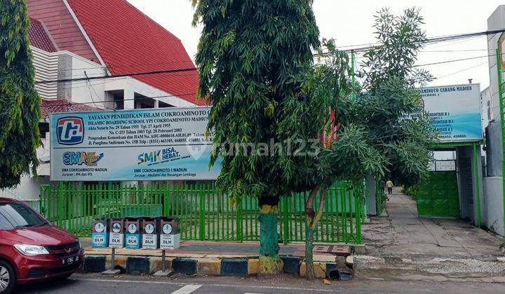 Tanah Luas Super Strategis Murah di Taman Madiun  2