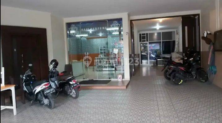 Rumah Kost 3 Lantai Poros Jalan Raya di Suhat Malang  2