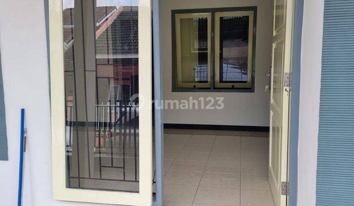 Rumah minimalis modern dan nyaman di Blimbing Malang 2