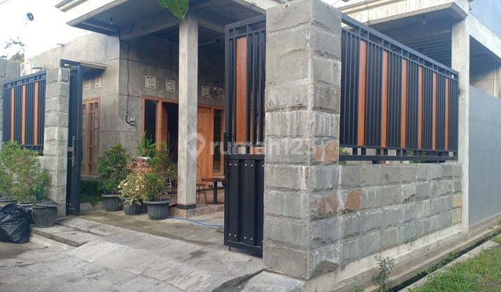 Rumah 2 Lantai Siap Huni Strategis di Sukun Malang  2