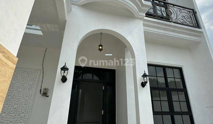 Rumah Semi Furnished Harga Istimewa Di Blimbing Kota Malang. 1