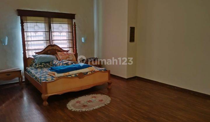 Rumah Vila Taman Luas Harga Eksklusif Di Kota Batu. 2