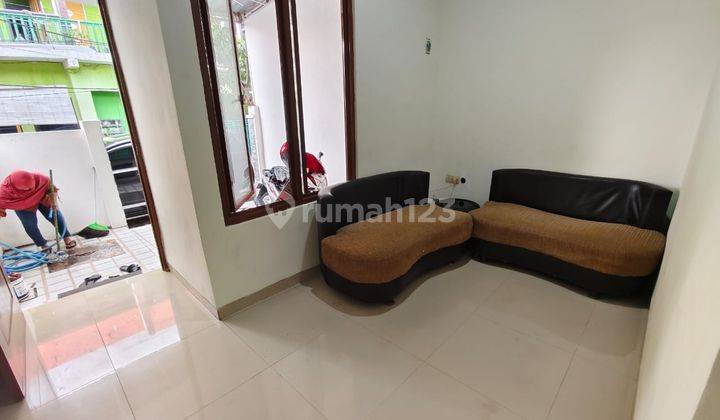 Rumah Bagus Ada Furnished Harga Baik Di Rungkut Kota Surabaya. 2