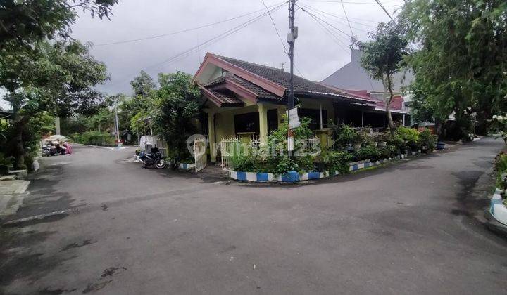 Rumah Bagus Harga Bagus Di Kedungkandang Kota Malang. 2