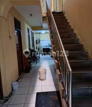 Kostan for Sale in Tanjung Duren, West Jakarta 2