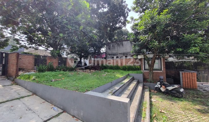Rumah Area Komersil di Geger Kalong, Bandung 2
