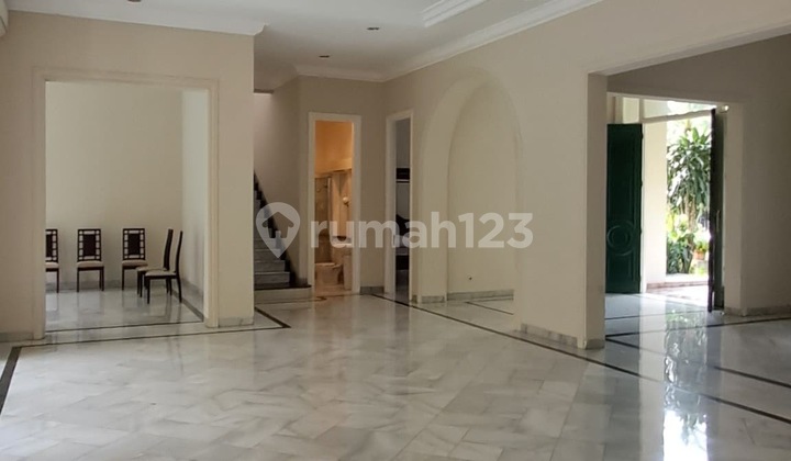 HOUSE, HANGTUAH STREET V, KEBAYORAN BARU, SOUTH JAKARTA 2