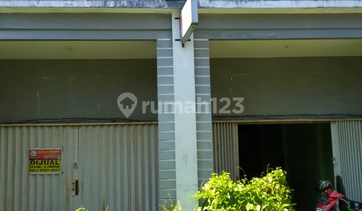 Dijual atau Disewa 2 Ruko Gandeng Komp Villa Palma