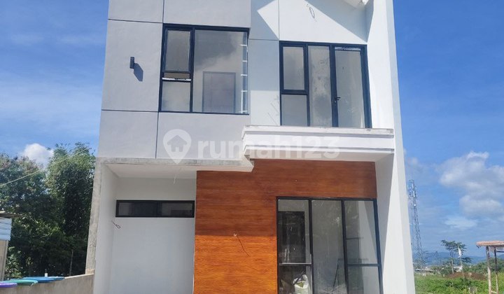Rumah Modern 2 Lantai Strategis Dekat Pusat Kota Cimahi Rumah Modern 2 Lantai Strategis Dekat Pusat Kota Cimahi