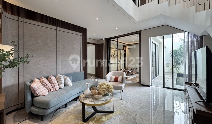 Rumah Mewah 3 Lantai Namee Eonna BSD 10 X 18 Dekat Tol Dekat Mall Dekat Gading Serpong