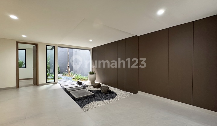 Rumah Cantik 3 Lantai Siap Huni Wynyard Hiera Tipe Aira 8 X 16 BSD Dekat Tol Dekat Mall Dekat Stasiun KRL Rumah Cantik 3 Lantai Siap Huni Wynyard Hiera Tipe Aira 8 X 16 BSD Dekat Tol Dekat Mall Dekat Stasiun KRL