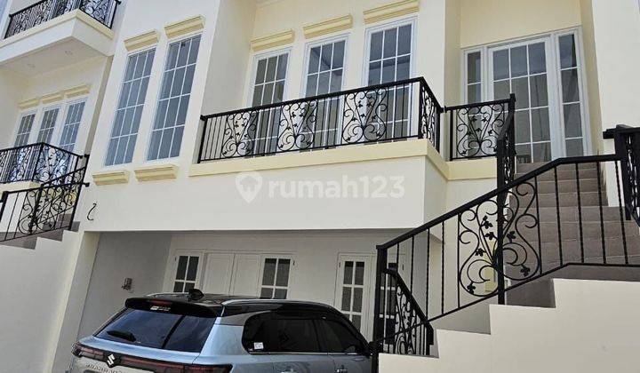 Dijual Rumah Mewah American Style 3 Lt Di Pulomas Eksklusif  1