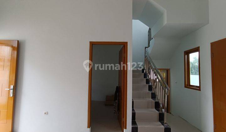 Rumah 2 Lantai Dekat Summarecon Bekasi 6