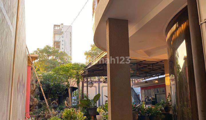 Dijual Rumah Luas 2 Lantai Lokasi Di Raya Darmo Permai Kt 2