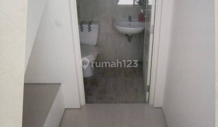 Disewakan Rumah Di Darmo Hill Surabaya Kt 9