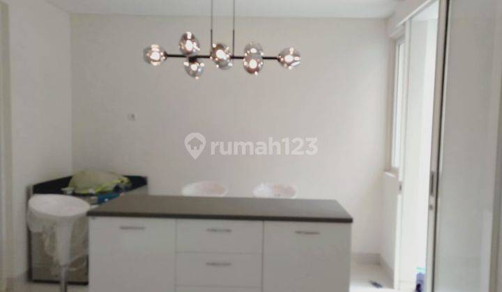 Disewakan Rumah Full Furnish Lokasi Di Grand Pakuwon Kt 2