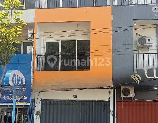 For Quick Lease: 3-Story Shop House in Gayungsari, Surabaya AD 1