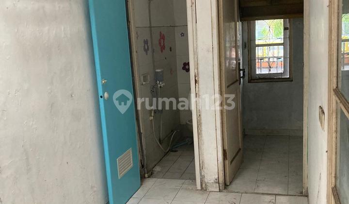 Dijual Rumah Hook Puri Surya Jaya KT 2