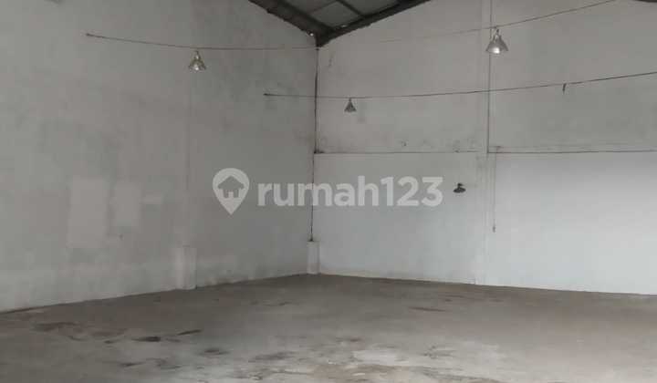 For Rent, Ready-to-Occupy Warehouse Location in Karangasem, Surabaya TJ For Rent, Ready-to-Occupy Warehouse Location in Karangasem, Surabaya TJ