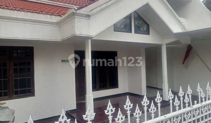 For Rent Fast House Located in Gayungsari Timur Surabaya AD 1