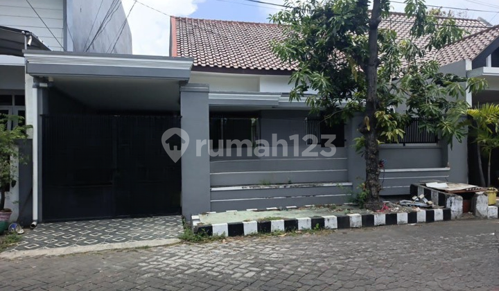 FOR SALE/RENT HOUSE IN KUTISARI INDAH UTARA KT