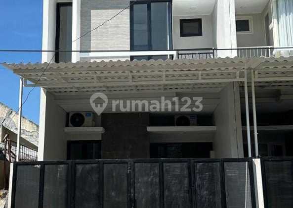DIJUAL RUMAH BARU MODERN KUTISARI AD 1