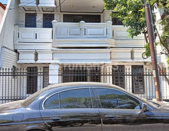 Quick Sale 2-Story House Located in Dukuh Kupang Surabaya KT 1