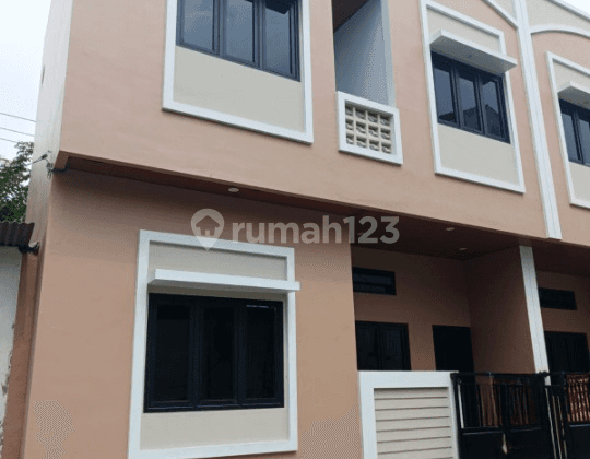 Disewakan Rumah Siap Huni Di Jl Ikan Munsing Perak Surabaya KT 1