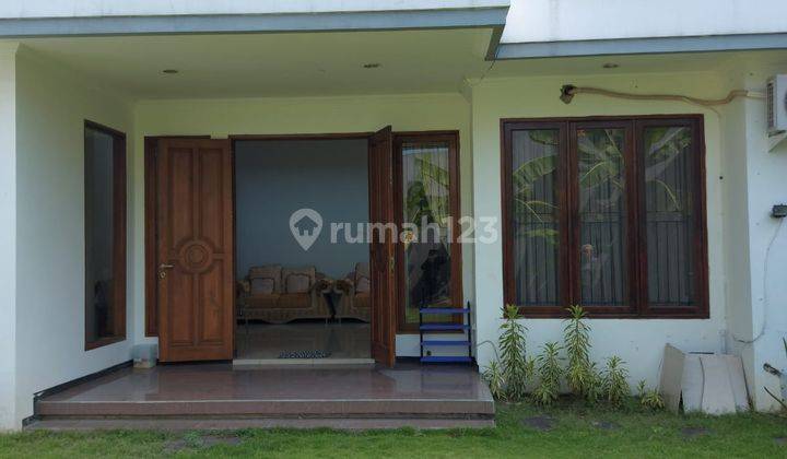 Disewakan Rumah 2 Lantai Lokasi Di Jl Kertomenanggal Kt 2