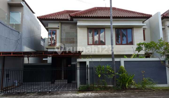 Dijual Cepat Rumah Mewah Lokasi Di Sunset Road Bali JN 1