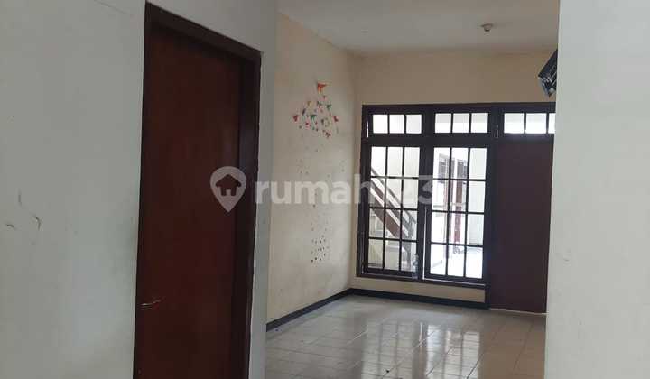 Disewakan Rumah Murah Siap Huni Lokasi Di Pucang Sawit Surabaya KT 2