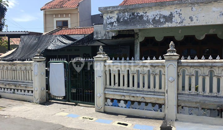 For Quick Sale: House Located in Pakis Tirtosari, Surabaya. Bedroom. 1
