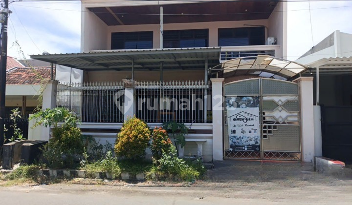 Quick Sale: House with SHM Located in Dukuh Kupang, Surabaya. 1