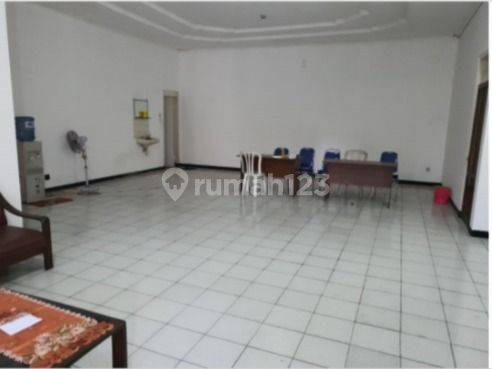 Disewakan Rumah Cocok Untuk Kantor Di Ngagel Tengah Kt 2