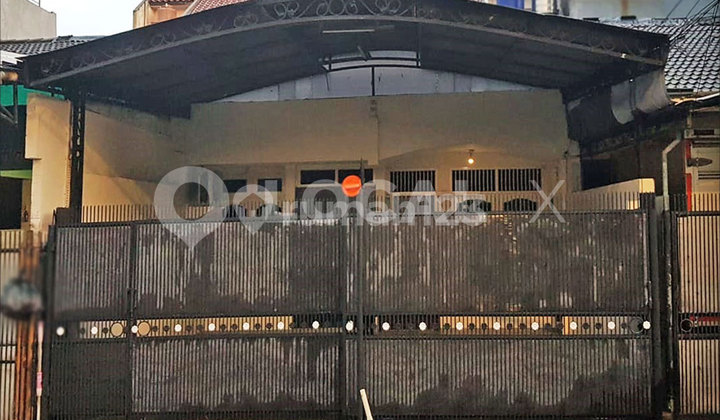 Ivory Elegance North House, North Kelapa Gading, North Jakarta