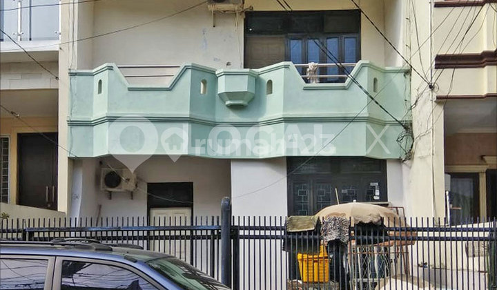 Hybrid Coconut House, Kelapa Gading, North Jakarta