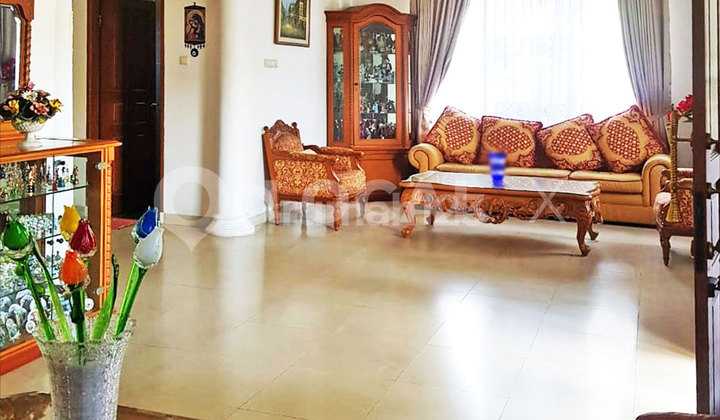 White Wood House, Pulo Gadung, East Jakarta