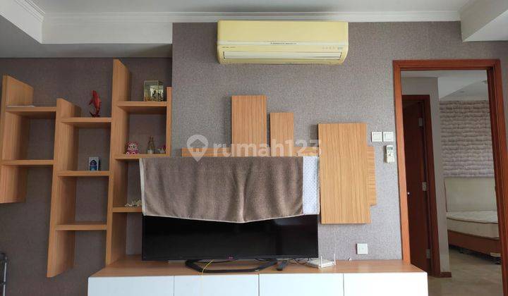 Disewakan 3BR + 1 Full Furnish Apartemen Royal Mediterania Garden 2