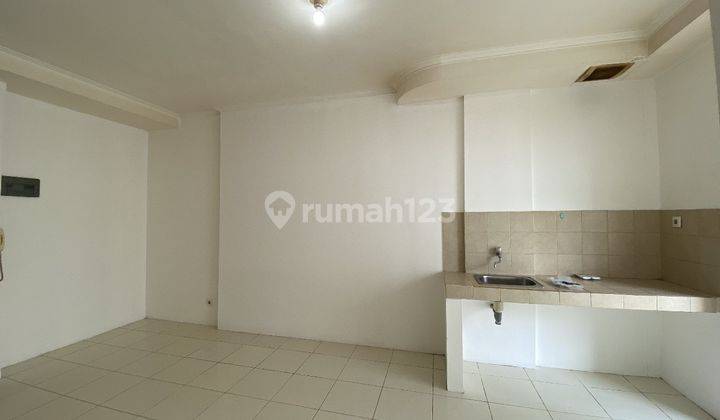 2BR Unfurnish Apartemen Mediterania Garden 2 1