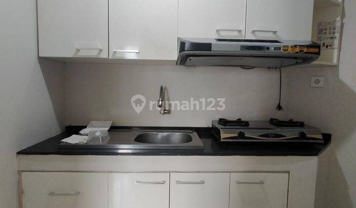 Sewa 2BR+1 luas 72m Semi Furnish Apt. Royal Mediterania  2