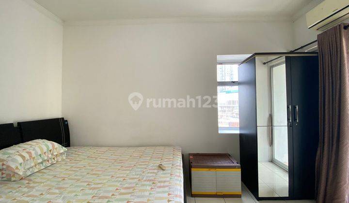 Semi Furnish 3BR View Mall Central Park Apt. Mediterania Garden 2 1