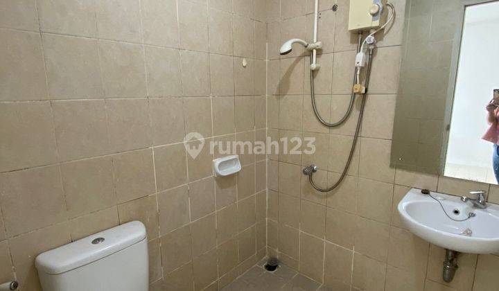 Disewakan 3BR Unfurnish Apartemen Mediterania Garden 2 2