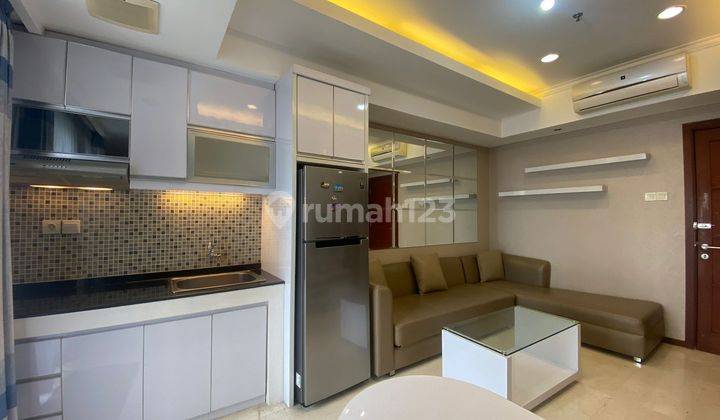 Disewakan 2BR Furnish Interior Bagus Apartemen Royal Mediterania 1