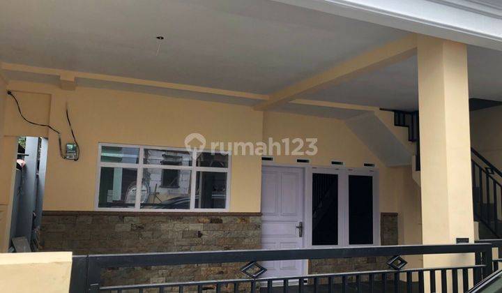 Jual Kost 3 Lantai Surat SHM dekat Kampus 3 UMM Malang Kota 1